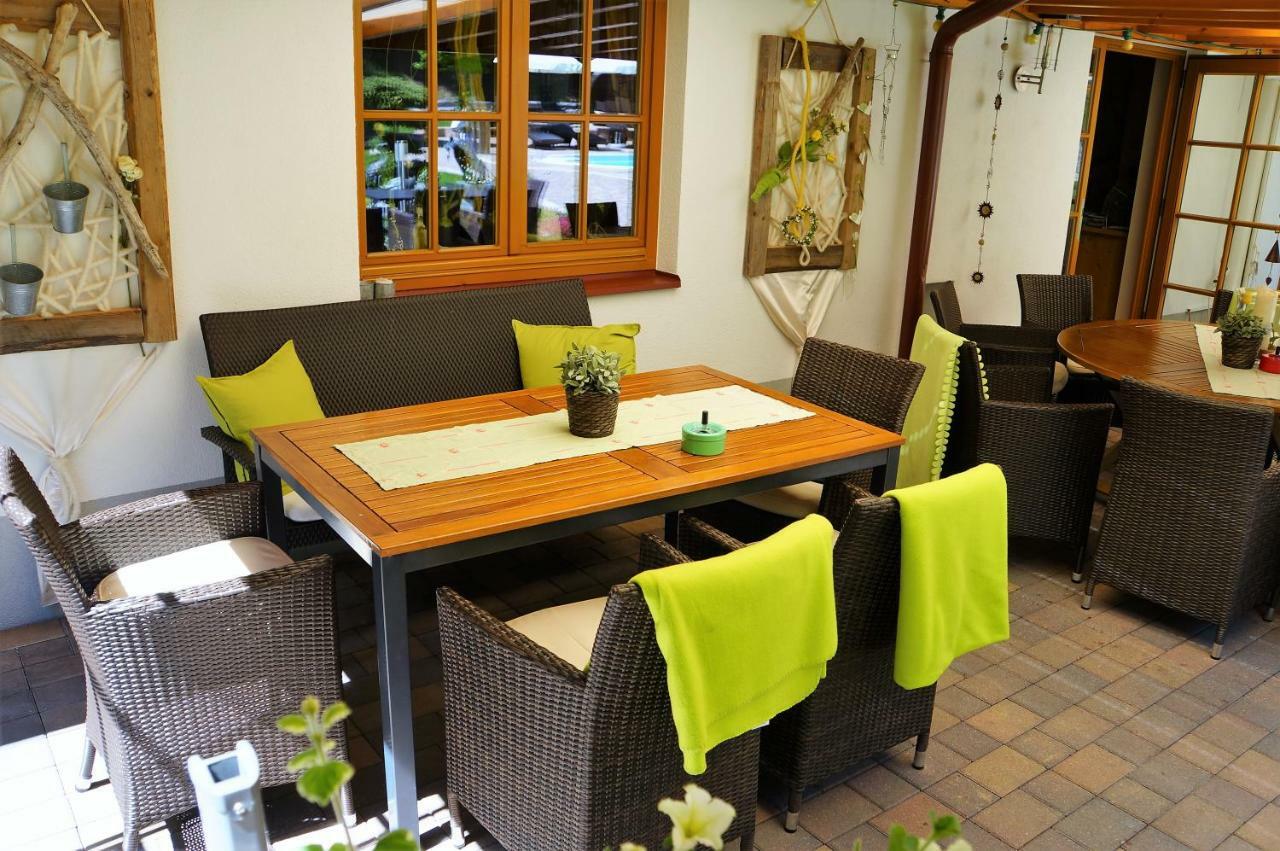 Gaestehaus Almrausch, Ferienanlage Mit Pool Nassereith Dış mekan fotoğraf