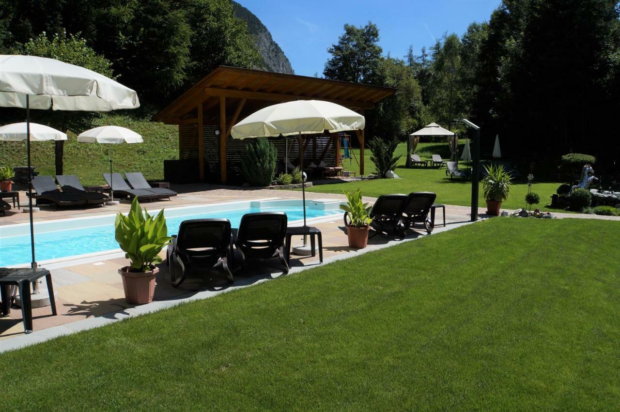 Gaestehaus Almrausch, Ferienanlage Mit Pool Nassereith Dış mekan fotoğraf