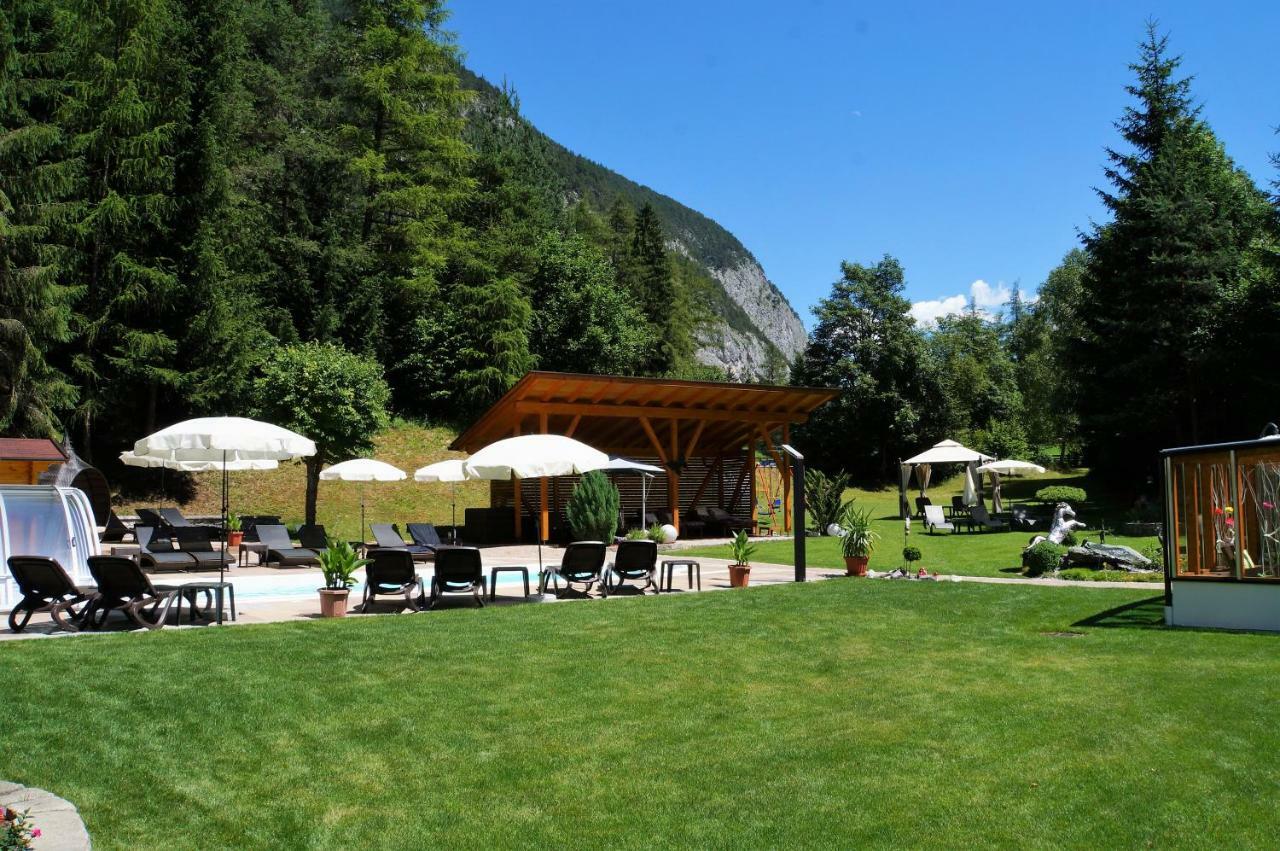 Gaestehaus Almrausch, Ferienanlage Mit Pool Nassereith Dış mekan fotoğraf